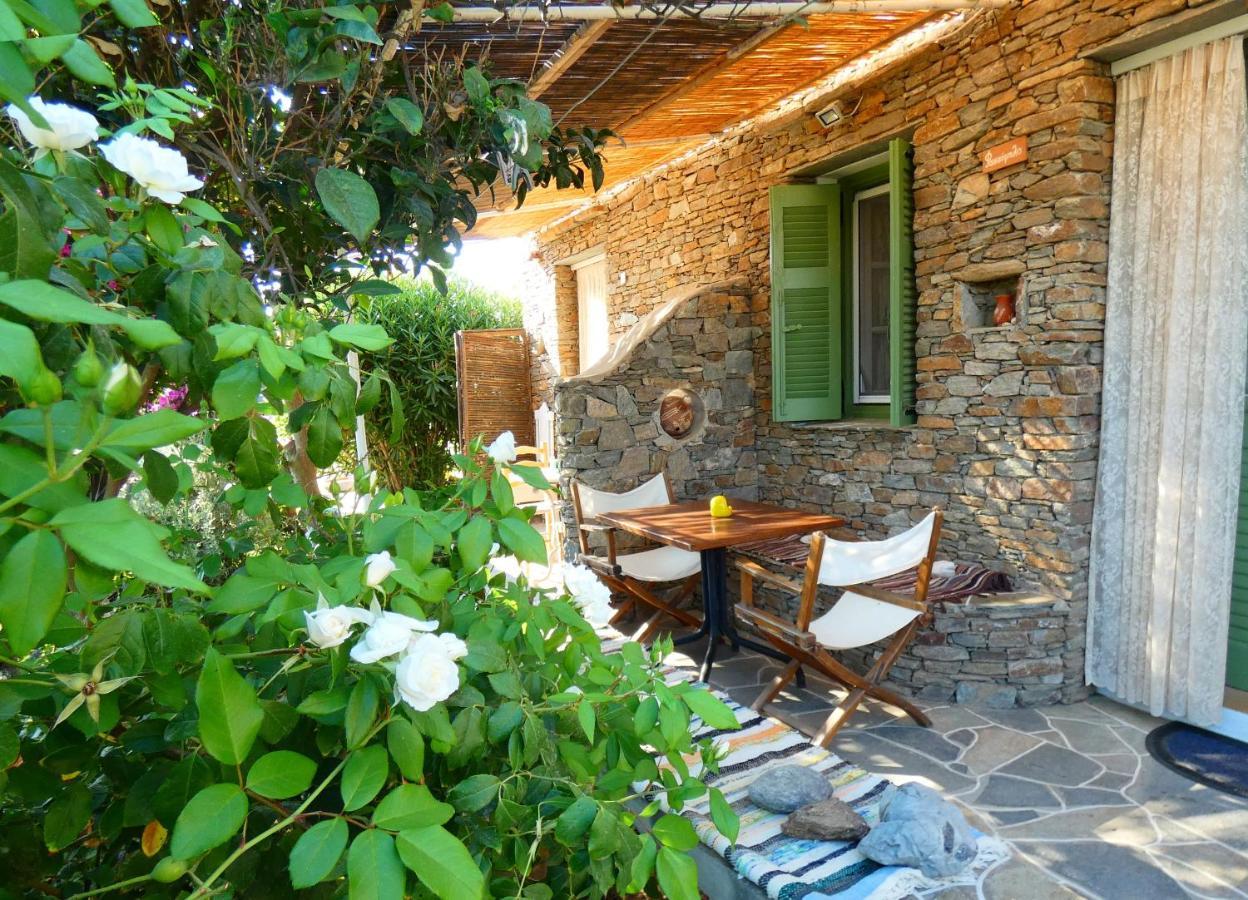 Aparthotel Το Κατἑ Artemonas Exterior foto